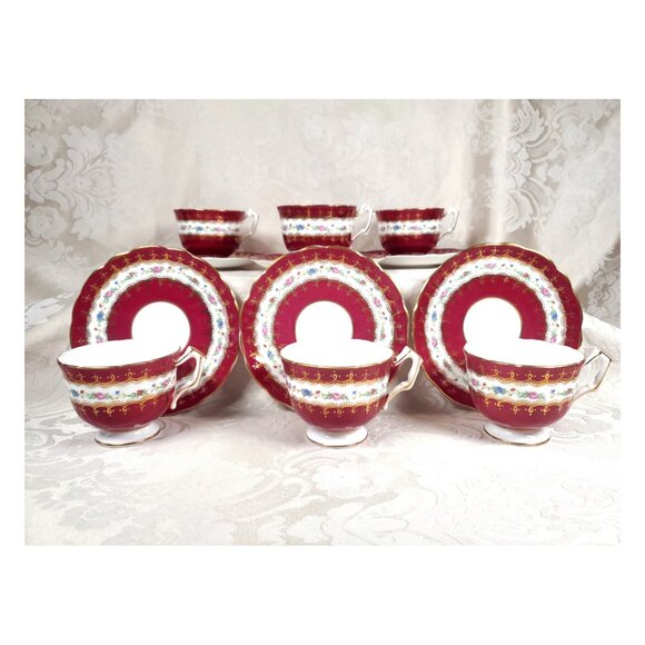 Aynsley Bone China Tea Cups & saucers (6 Available) - Picture 6 of 7